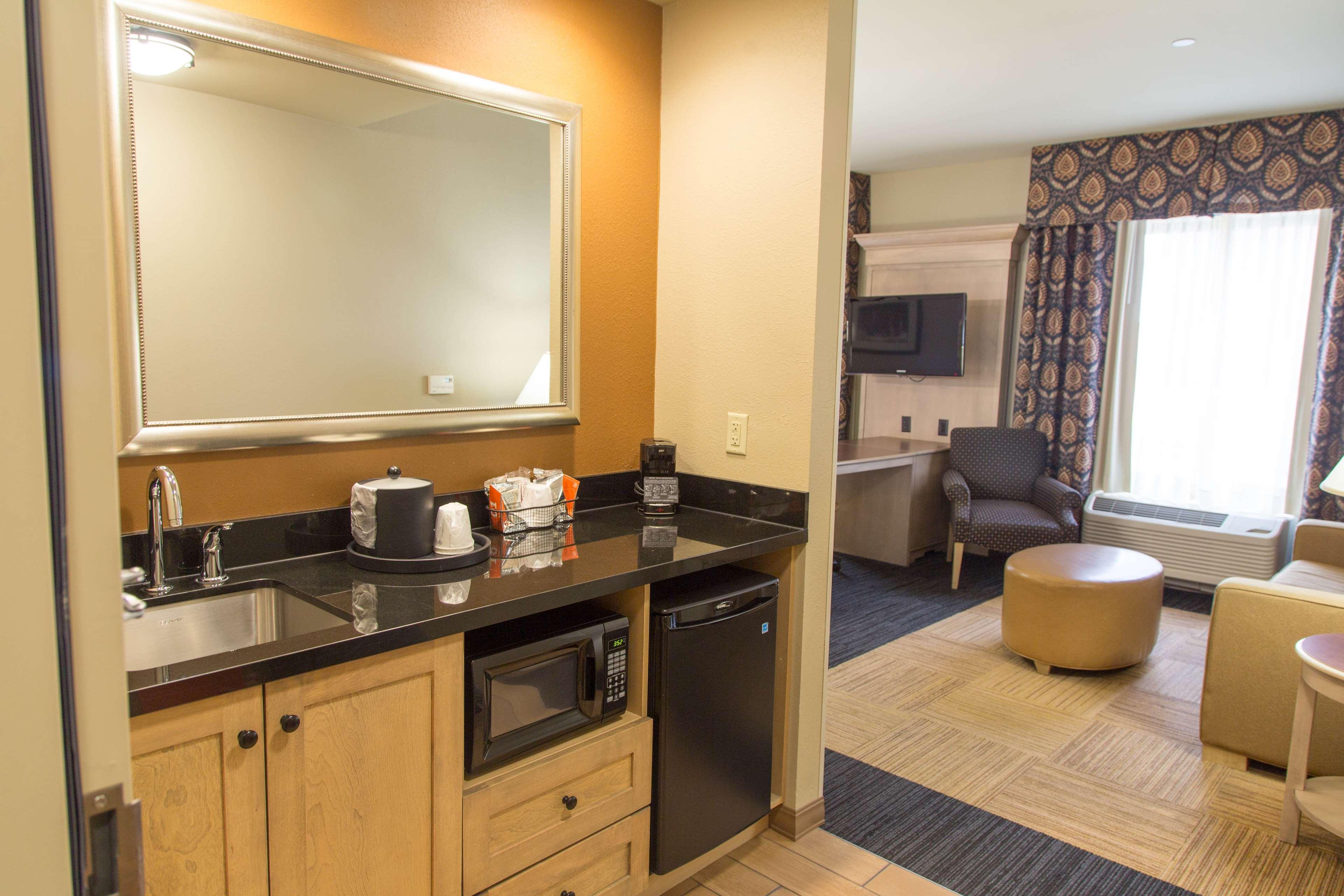 Hampton Inn & Suites Dodge City Boot Hill Casino Exterior foto